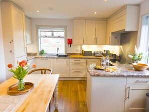 Fridge, microwave, oven, dishwasher - Lynemore Croft - rural cairngorm national park (Grantown-on-Spey)