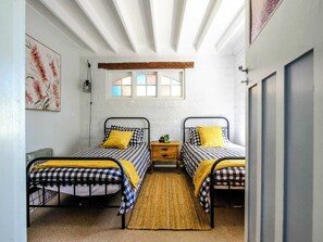 5 Schlafzimmer, Bügeleisen/Bügelbrett, WLAN, Bettwäsche