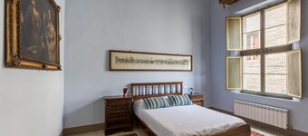 Dimora Castracane - House in historic building from 1400 with cloister, balcony and private parking space