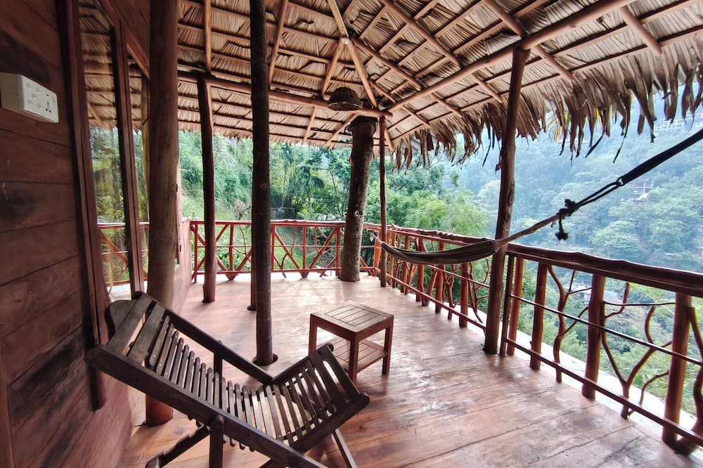 Ella Treehouse