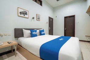 Premium Double Room | Desk, free WiFi - Rehat at Sentra Inn Bandung (Bandung)
