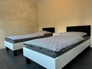 1 Schlafzimmer, Bügeleisen/Bügelbrett, kostenloses WLAN, Bettwäsche