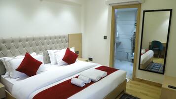 Iron/ironing board, internet, bed sheets