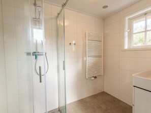 Bathroom - Vakantiepark Wiedense meren - Weerribben by Interhome (Wanneperveen)