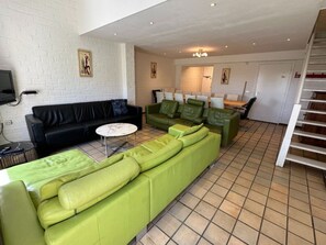 TV - Bungalowpark Landsrade - Geschakelde Bungalow 12 by Interhome (Gulpen)