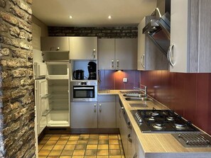 Fridge, microwave, oven, dishwasher - Bungalowpark Landsrade - Bungalow 10 Sauna by Interhome (Gulpen)