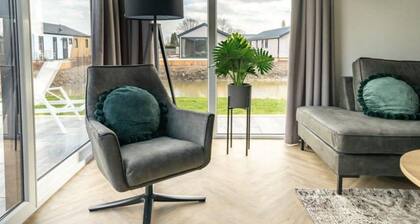 Vakantiepark Aan de Maas - Maaslande 6 personen by Interhome