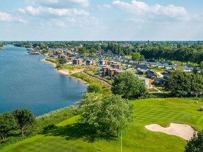Golf - Vakantiepark Aan de Maas - Gelderse Lande by Interhome (Kerkdriel)