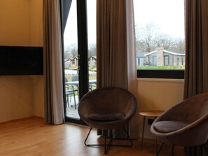 TV - Vakantiepark Aan de Maas - Weide Lande 6 personen by Interhome (Kerkdriel)