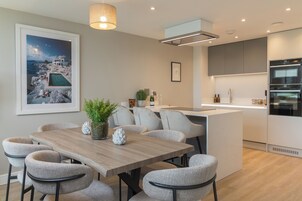 apartman, kilátással az öbölre | Étkezési lehetőség