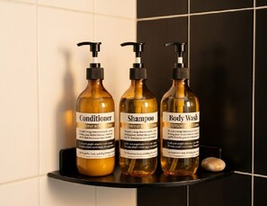 Bathroom amenities - Stay cube 505 (Jeonju)