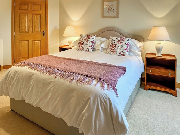 Double bedroom | The Farmhouse, Harthill