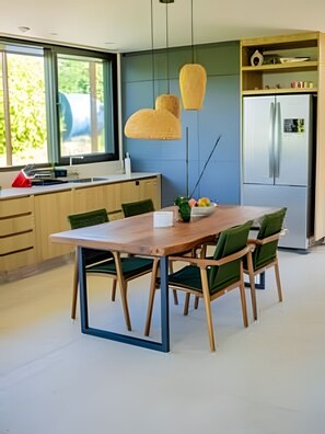 Luxury Apartment | Dining