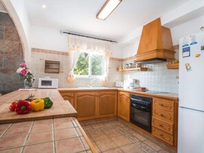 Private kitchen - Villa Garlanda - PlusHolidays by Interhome (Benissa)