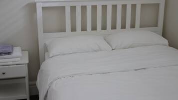 2 quartos, Wi-Fi de cortesia, roupa de cama