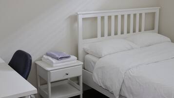 2 quartos, Wi-Fi de cortesia, roupa de cama