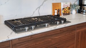 Private kitchen - * Calgary Gem | Stylish Home w/ Patio | AC * (Calgary)