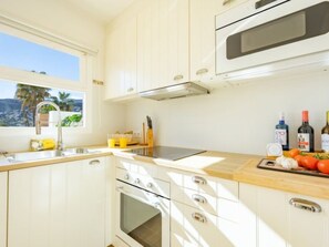 Private kitchen - Villa Arcana - Plusholidays by Interhome (Calpe/Calp)
