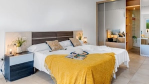 Room - Vacation home  by Interhome (Calpe/Calp)