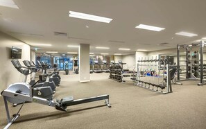 Fitness facility - Harbour View 2BR Docklands Apt Near Marvel Stadium (Docklands)