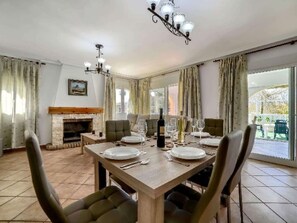 Dining - Villa Alaska - PlusHolidays by Interhome (Calpe/Calp)