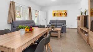 Dining - Villa Escriva - PlusHolidays by Interhome (Calpe/Calp)
