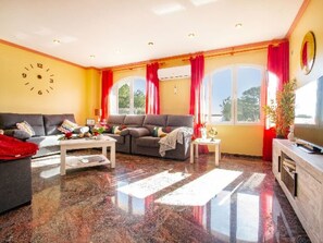 Living area - Villa Flora - Plusholidays by Interhome (Calpe/Calp)