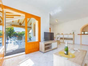 Interior - Villa Mona - PlusHolidays by Interhome (Calpe/Calp)