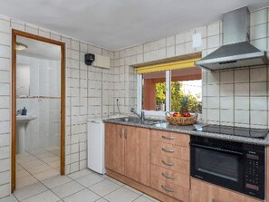 Private kitchen - Villa Suenios - PlusHolidays by Interhome (Calpe/Calp)