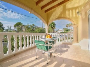 Outdoor dining - Villa Jesica - PlusHolidays by Interhome (Calpe/Calp)