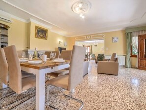 Dining - Villa Puchero - PlusHolidays by Interhome (Calpe/Calp)