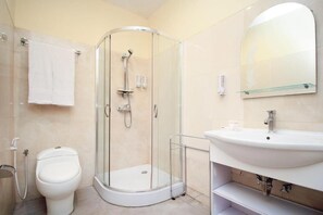 Standard Double Room, Non Smoking | Bathroom - K Residence Surabaya  (Surabaya)