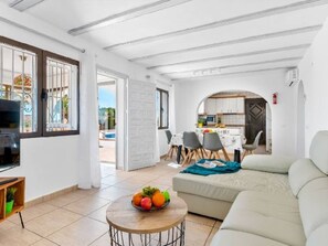 Unclassified image, 4 of 49, button - Villa Meile - PlusHolidays by Interhome (Calpe/Calp)