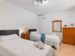 Room - Villa Comodo - PlusHolidays by Interhome (Calpe/Calp)