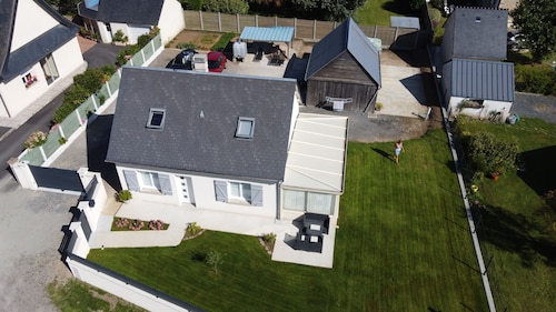 85 m² house 250 metres from the beach