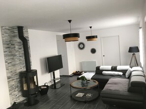 Living area - 85 m² house 250 metres from the beach (Asnelles)