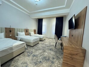 Triple Room, City View - Kampoeng Samarkand Hotel (Xartang)