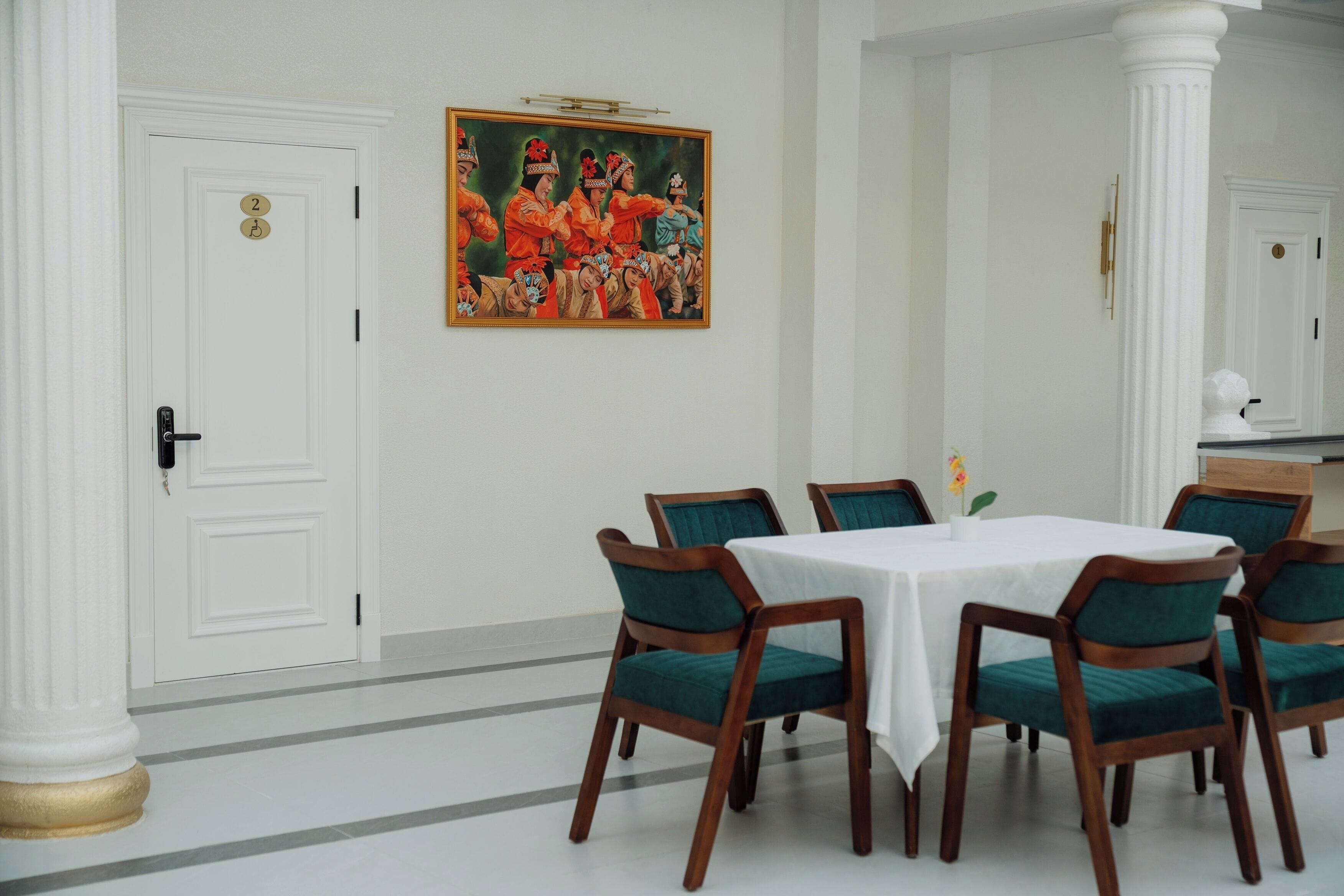 Tägliches inbegriffenes kontinentales Frühstück