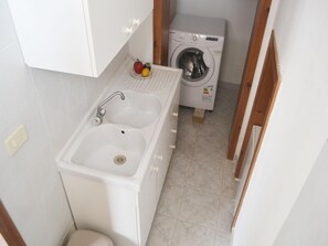 Interior - Casa vacanze Chikai a 230 metri dalla spiaggia Li Marangi di San Foca (San Foca)