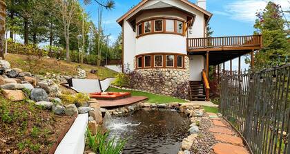 Heated Pool + Hot Tub + Fire Pit + Game Room | Mins to Lake Arrowhead + Village