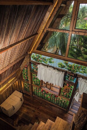 Standard Bungalow, Courtyard View | Interior