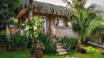 Bungalow, Courtyard View | Exterior