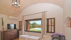 Unclassified image, 5 of 22, button - Molinot by Interhome (Búger)