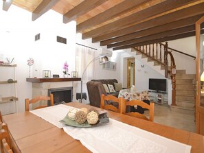 Dining - Victori by Interhome (Sineu)