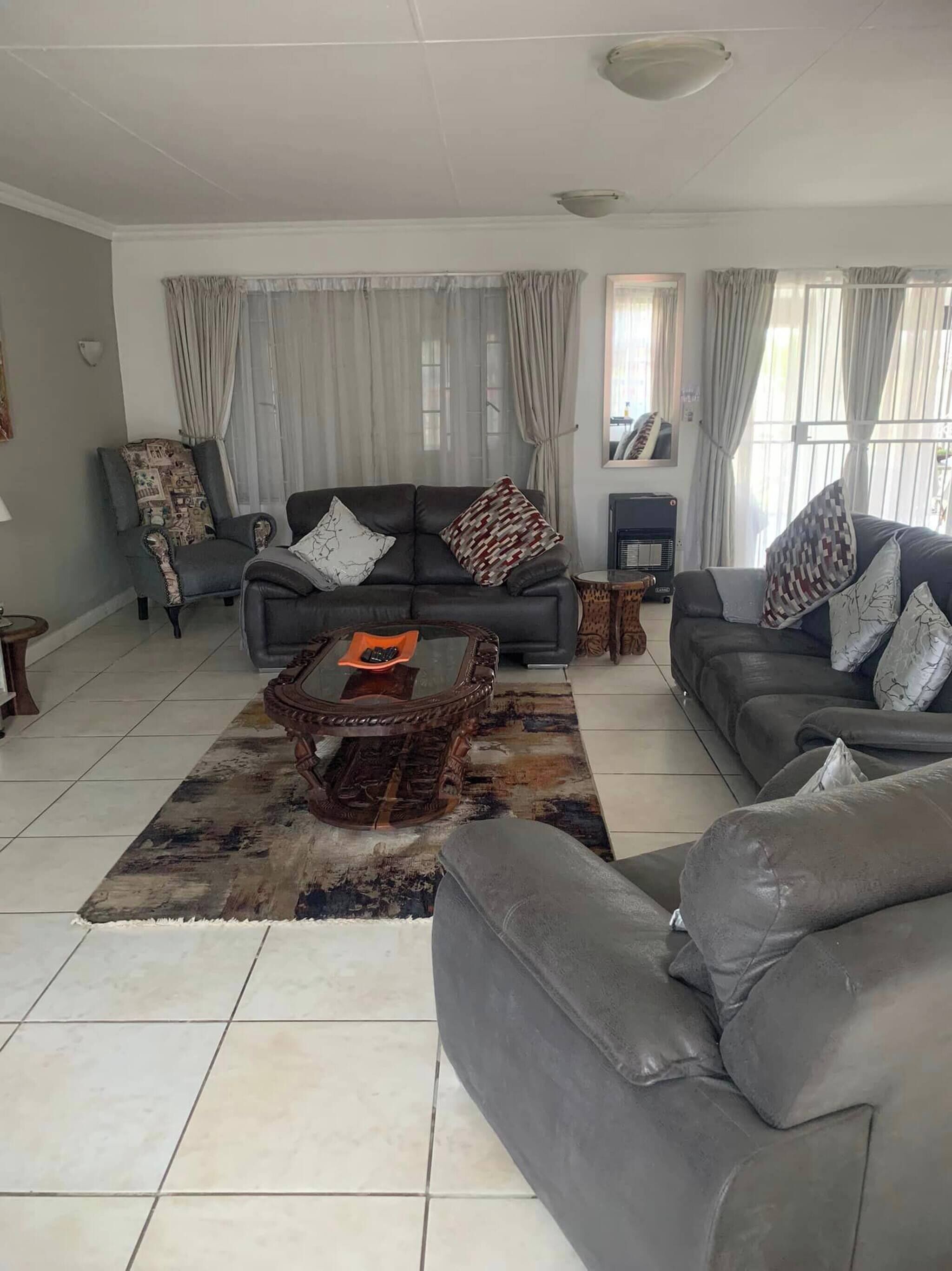 Ruang keluarga