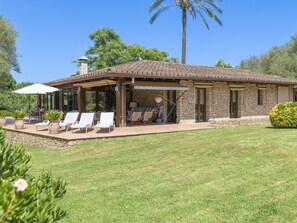 Terrace - VILLA CASA DEL TALAIOT SENCELLES VT/1743 by Interhome (Sencelles)