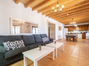 TV, fireplace - VILLA LORENZO MANACOR by PriorityVillas by Interhome (Porto Cristo)
