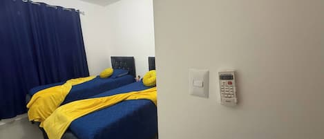 2 bedrooms, iron/ironing board, Internet, bed sheets