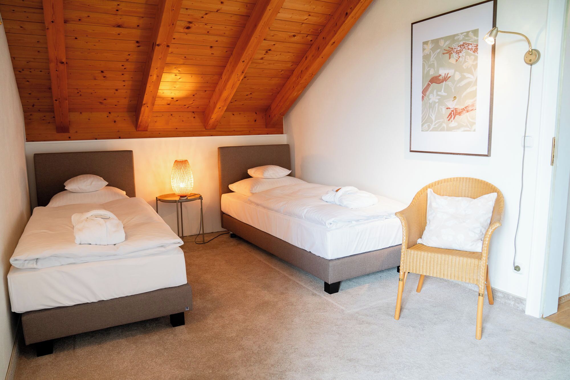 1 bedroom, internet, bed sheets