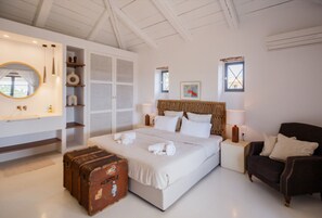 2 bedrooms, iron/ironing board, WiFi, bed sheets - Villa Aeolus Stylish Villa with Pool Masterbedroom with seperate Mezzanine (Korithi)